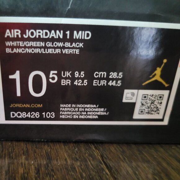 Air Jordan 1 Mid | White/Green Glow/Black | Size 10.5 | New - Picture 2 of 14